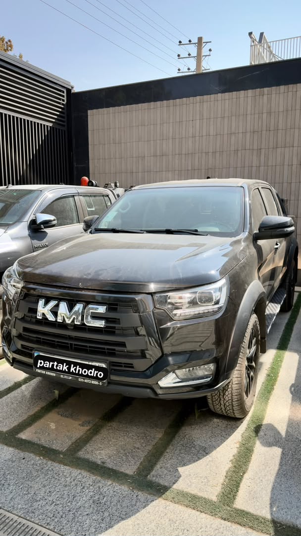 KMC T8